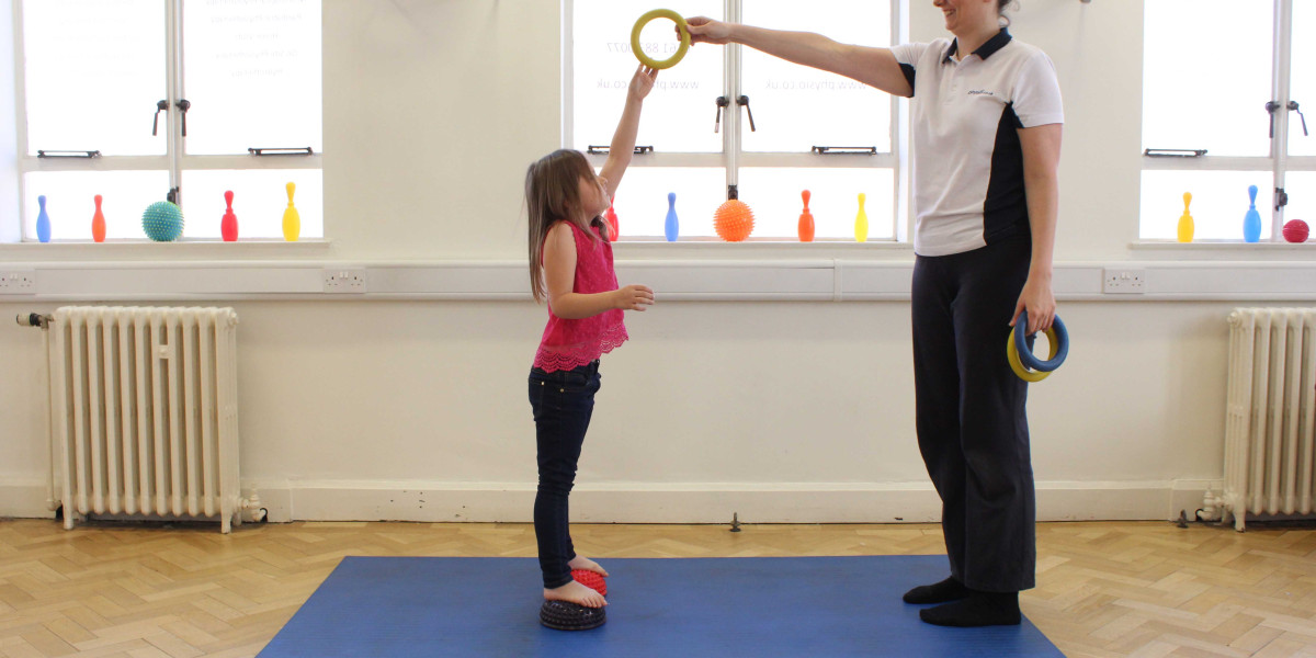 Fine and Gross Motor Skills Therapy Children for Everyday Tasks