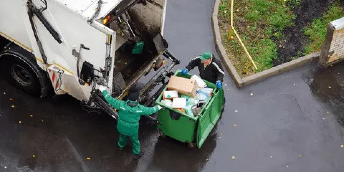 Why Professional Estate Cleanouts in Auburndale, MA Simplify Property Transitions