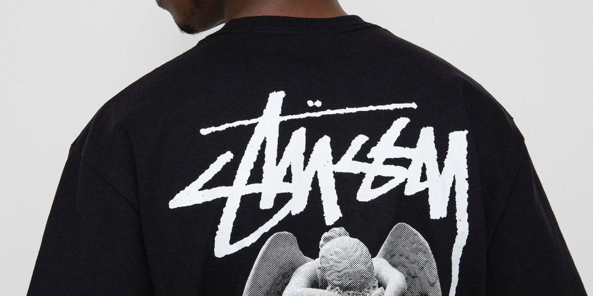 Tips to Create a Modest and Stylish Look With Stussy
