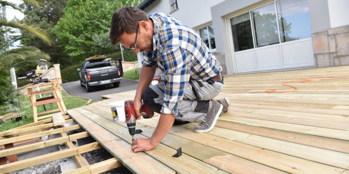 Why Hiring a Deck Builder Near You Is the Best Choice for Your Outdoor Space?